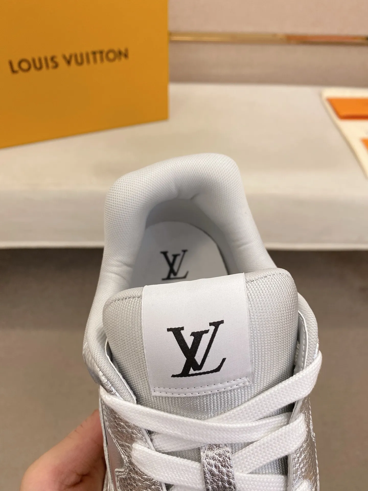 Men's shoes 💰: 660💰 LV. Popular items in men's shoes counter, official website synchronization, 1:1 high quality shipping ✔️Original cowhide, original factory sole, 39-45 (38.46 customized, non-refundable)